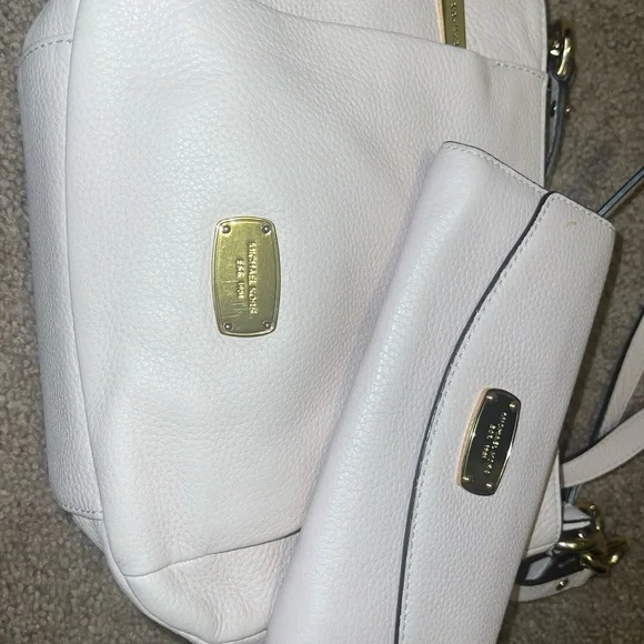 Michael Kors light pink soft Leather Bag and Wallet Set - Picture 3 of 8